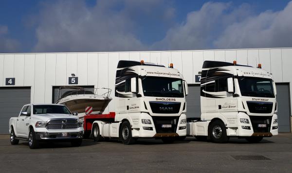 De vloot Transport Smolders boottransporten